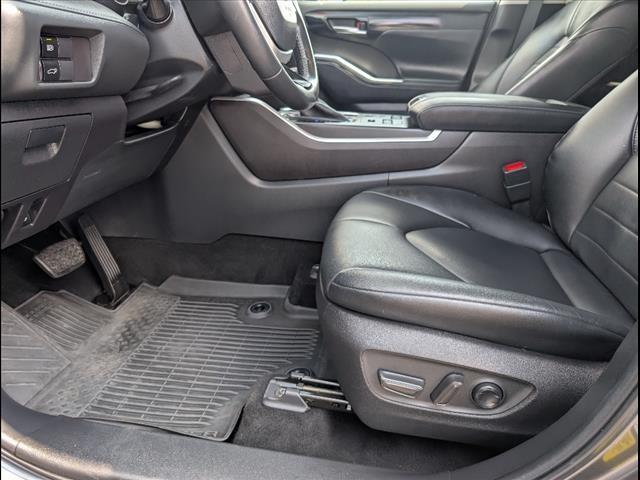 used 2022 Toyota Highlander car, priced at $36,993