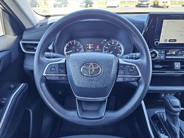 used 2023 Toyota Highlander car, priced at $37,994