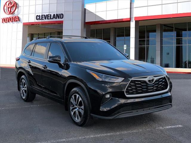 used 2023 Toyota Highlander car, priced at $39,991