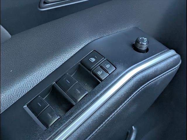 used 2023 Toyota Highlander car, priced at $39,592