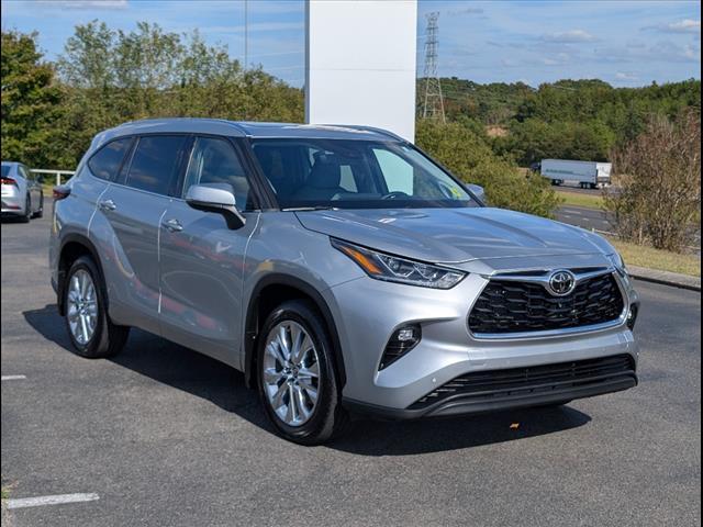 used 2024 Toyota Highlander car, priced at $48,991