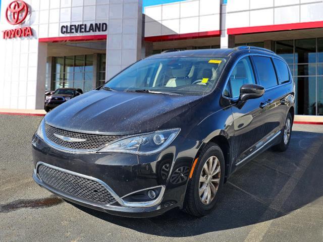 used 2018 Chrysler Pacifica car, priced at $19,991