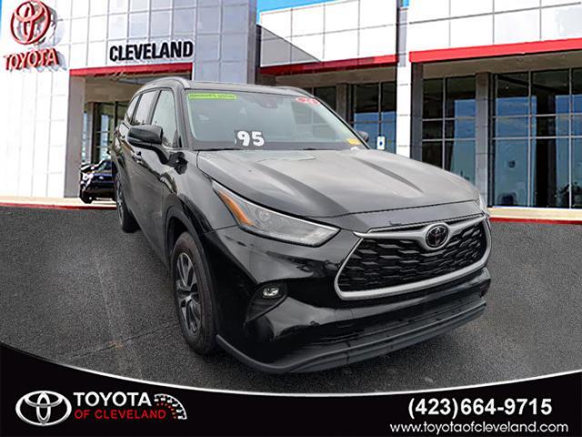 used 2024 Toyota Highlander car, priced at $41,991