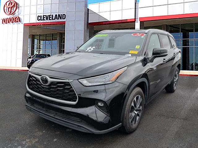 used 2024 Toyota Highlander car, priced at $41,991