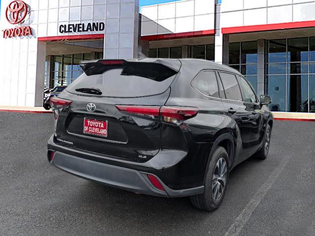 used 2024 Toyota Highlander car, priced at $41,991