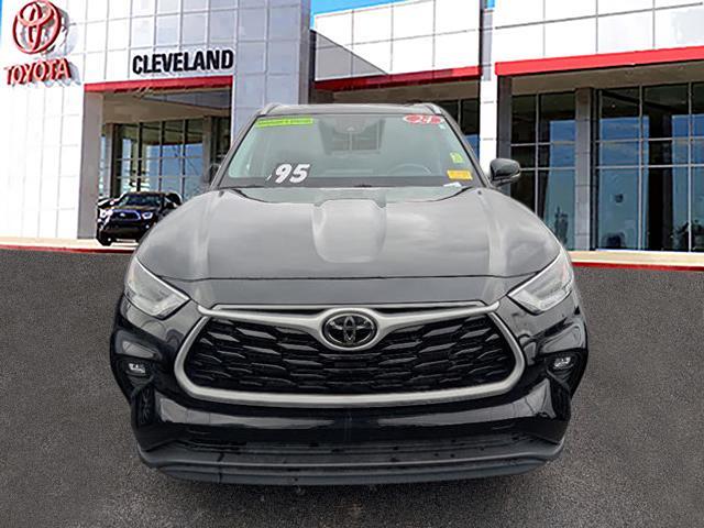 used 2024 Toyota Highlander car, priced at $41,991