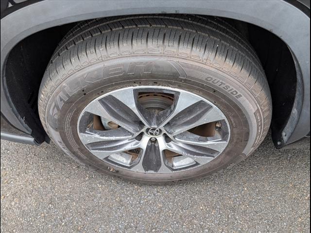 used 2024 Toyota Highlander car, priced at $41,991