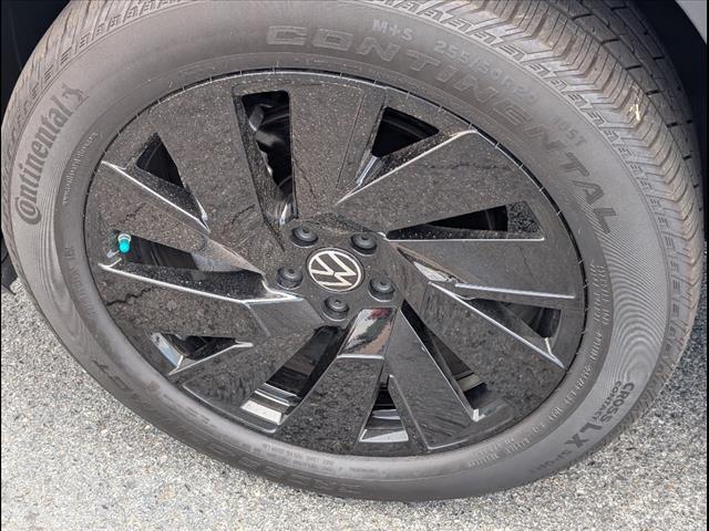 used 2024 Volkswagen Atlas Cross Sport car, priced at $38,991