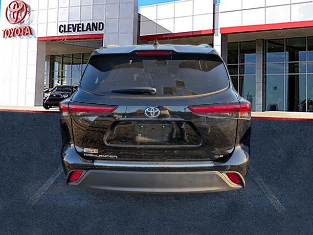 used 2023 Toyota Highlander car, priced at $38,992