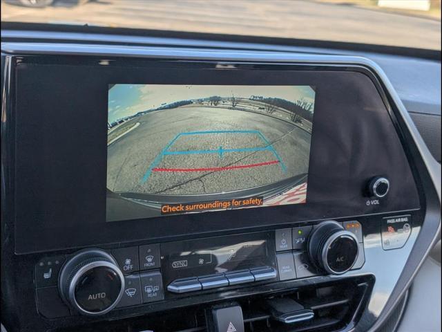 used 2023 Toyota Highlander car, priced at $40,991