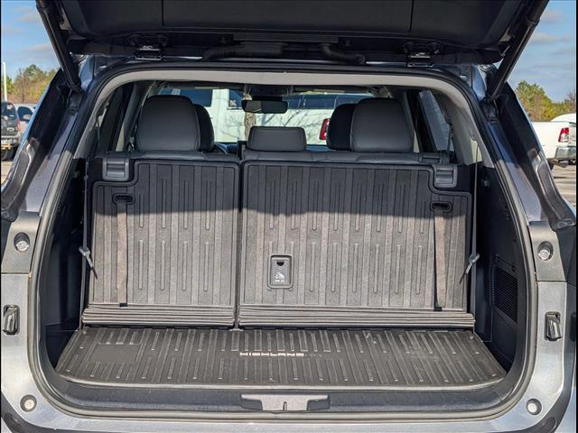 used 2023 Toyota Highlander car, priced at $40,991