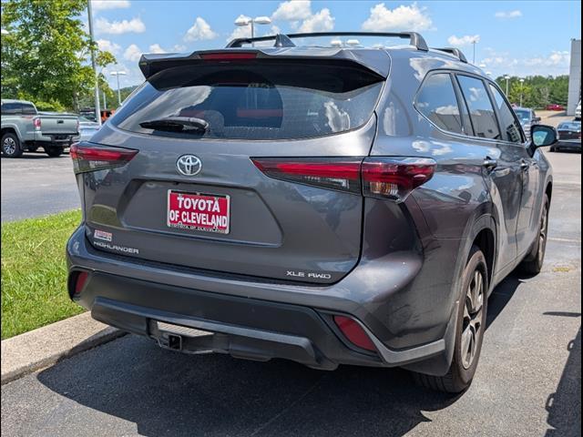 used 2024 Toyota Highlander car, priced at $49,991