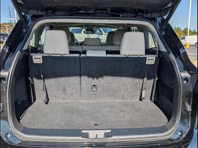 used 2023 Toyota Highlander car, priced at $40,991