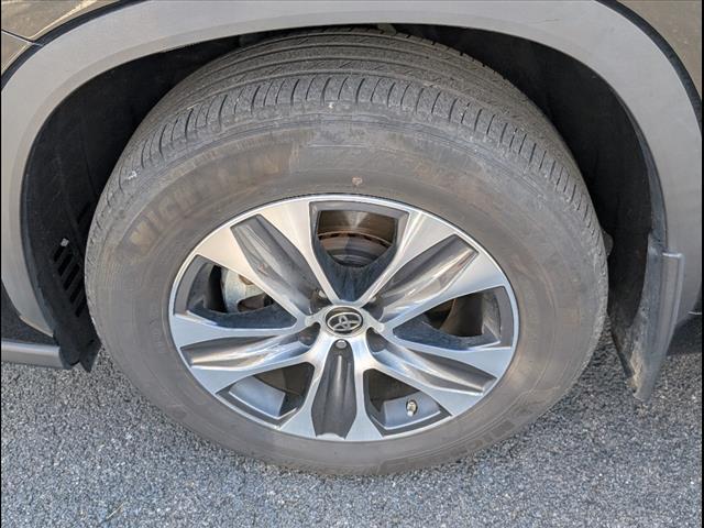 used 2023 Toyota Highlander car, priced at $40,991