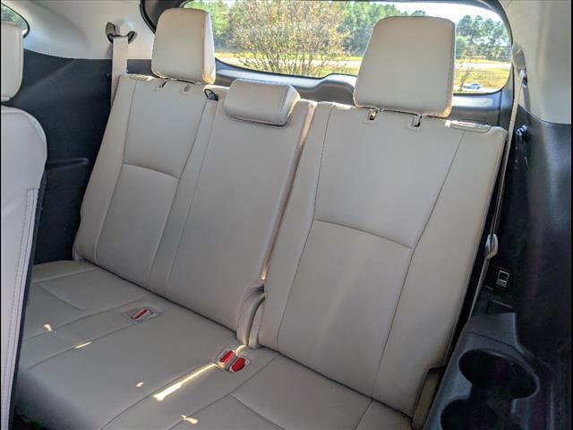 used 2023 Toyota Highlander car, priced at $40,991