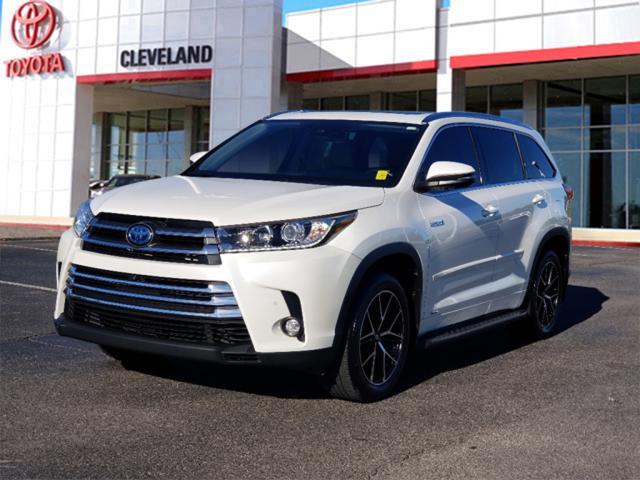 used 2019 Toyota Highlander Hybrid car, priced at $30,991