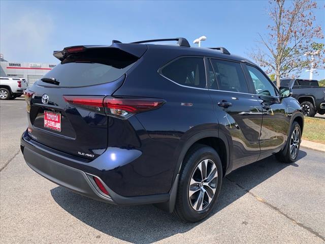 new 2024 Toyota Highlander car, priced at $47,021