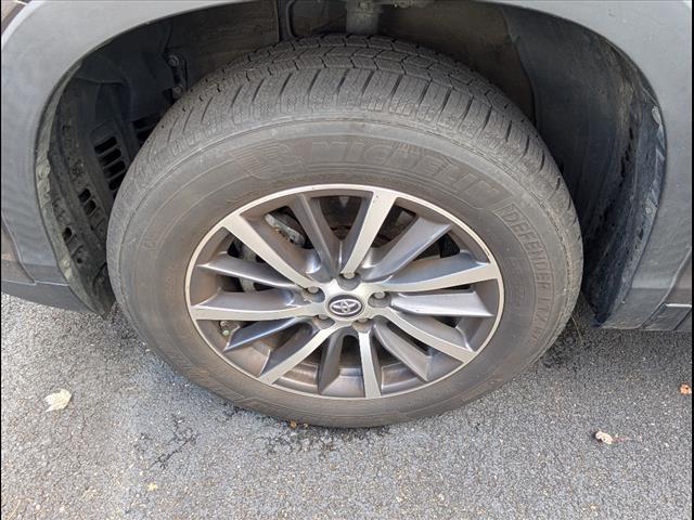 used 2019 Toyota Highlander car, priced at $27,991