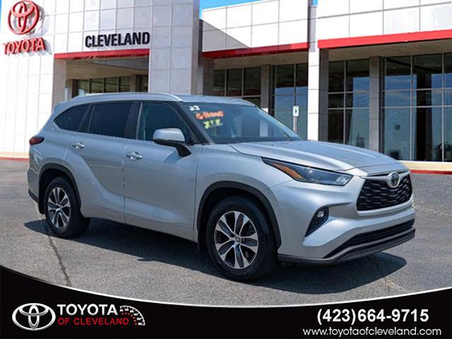 used 2023 Toyota Highlander car, priced at $38,991