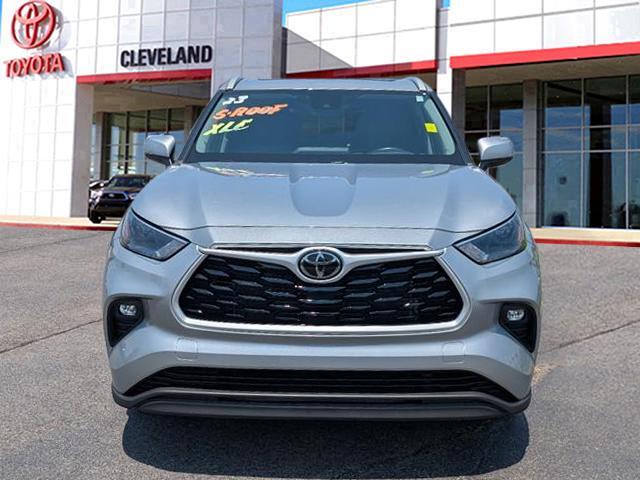used 2023 Toyota Highlander car, priced at $38,991