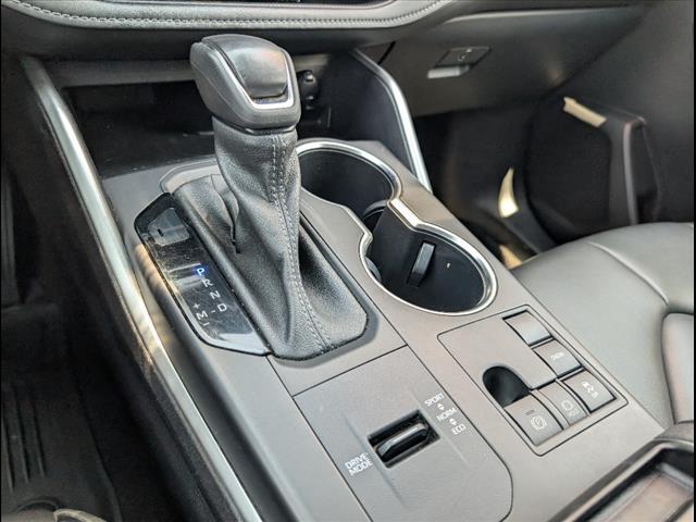used 2023 Toyota Highlander car, priced at $38,991
