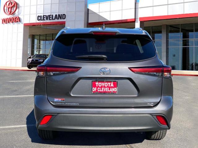 used 2023 Toyota Highlander car, priced at $37,994