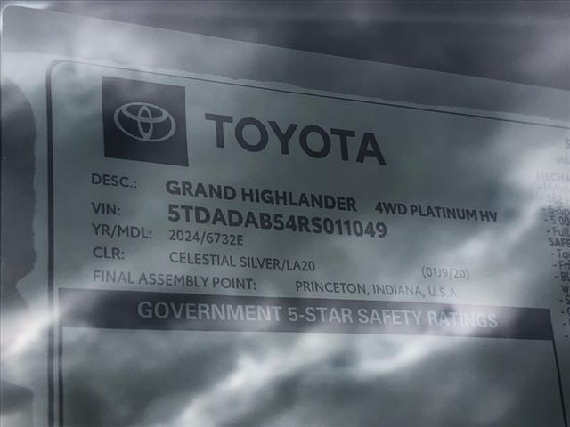 new 2024 Toyota Grand Highlander Hybrid car, priced at $62,252