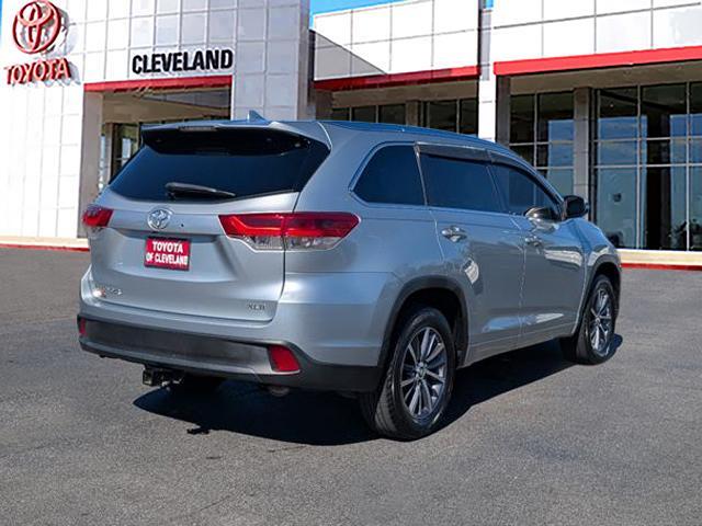 used 2018 Toyota Highlander car, priced at $20,993