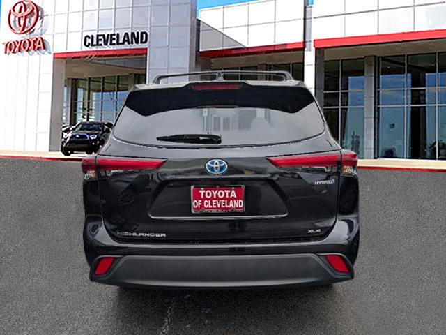 used 2023 Toyota Highlander Hybrid car, priced at $46,991