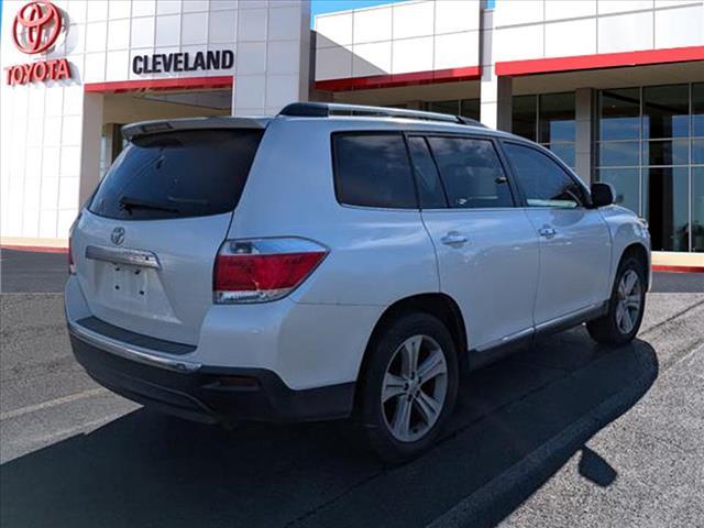 used 2013 Toyota Highlander car, priced at $12,991
