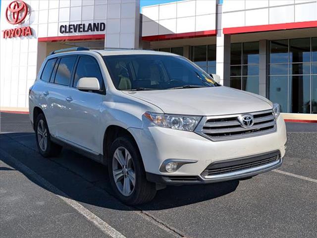 used 2013 Toyota Highlander car, priced at $12,991
