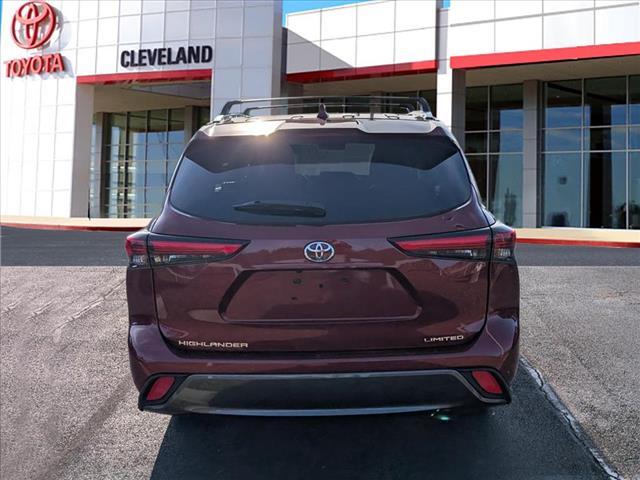 used 2022 Toyota Highlander car, priced at $36,991