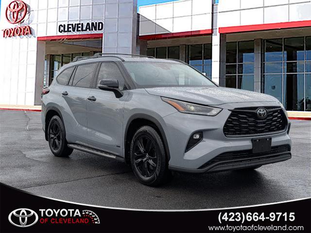 used 2024 Toyota Highlander Hybrid car, priced at $47,992