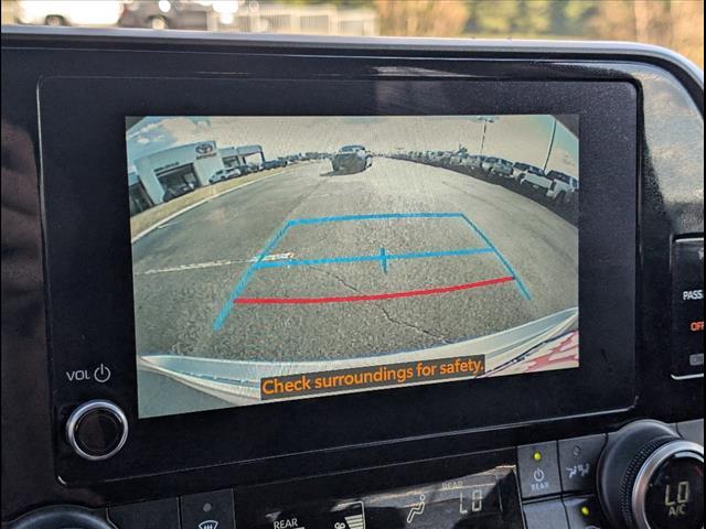 used 2023 Toyota Highlander car, priced at $34,993