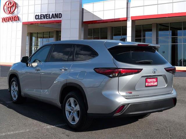 used 2023 Toyota Highlander car, priced at $34,993