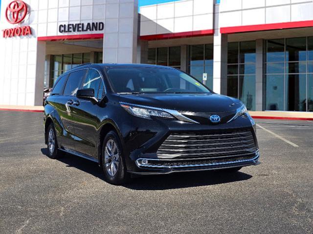 used 2022 Toyota Sienna car, priced at $42,994