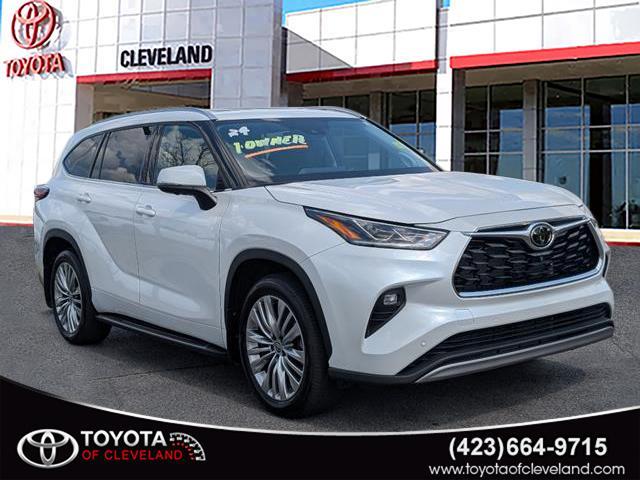 used 2024 Toyota Highlander car, priced at $50,991