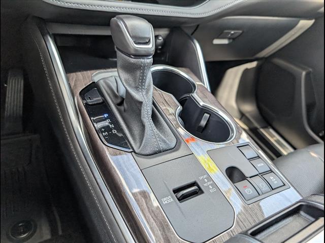 used 2024 Toyota Highlander car, priced at $50,991