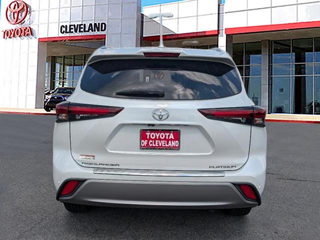 used 2024 Toyota Highlander car, priced at $50,991