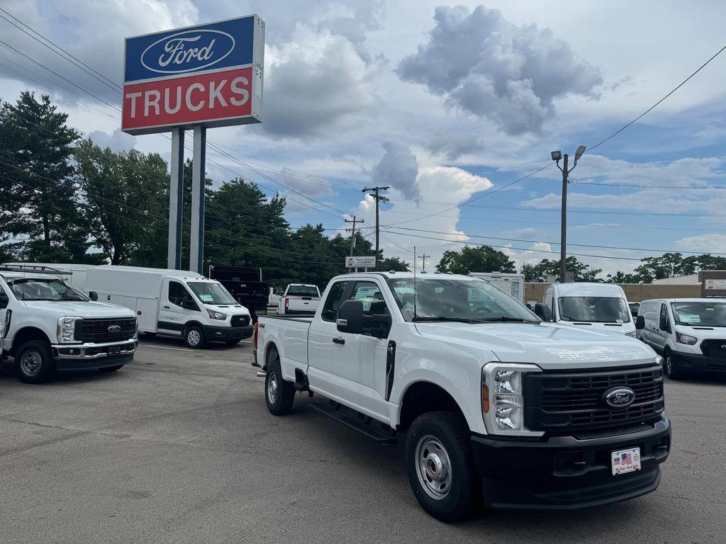 new 2025 Ford F-350 car, priced at $55,520