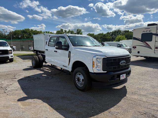 new 2025 Ford F-350 car, priced at $72,590