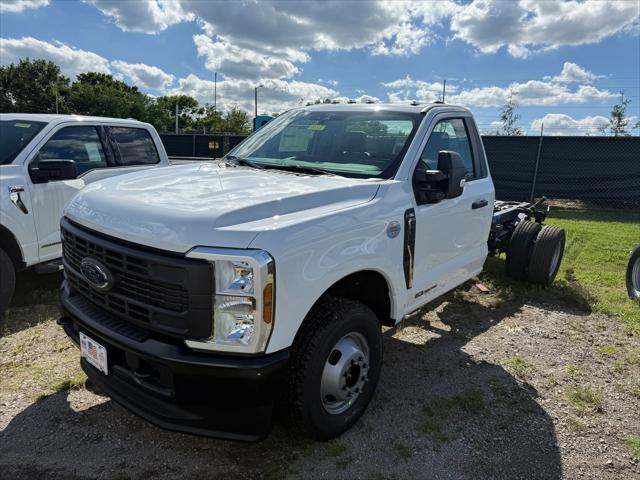 new 2025 Ford F-350 car, priced at $69,065
