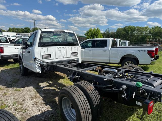 new 2025 Ford F-350 car, priced at $69,065