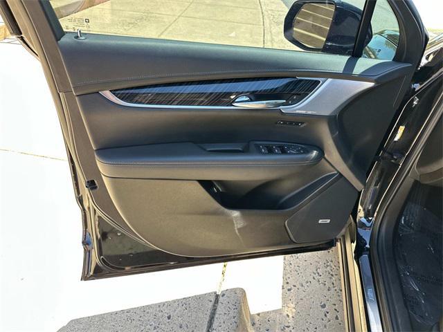 used 2024 Cadillac XT6 car, priced at $50,000