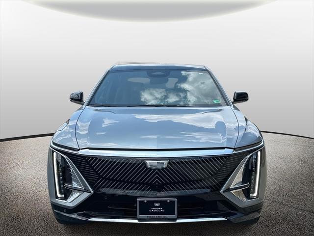 new 2025 Cadillac LYRIQ car, priced at $68,590