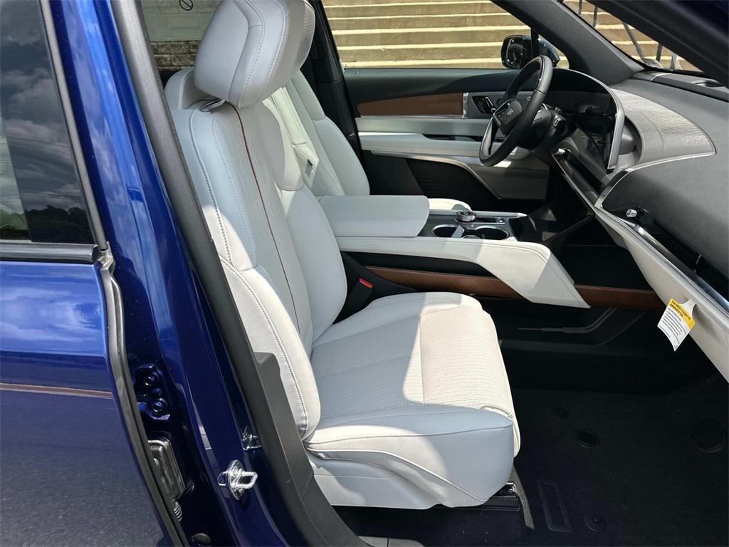 new 2026 Cadillac VISTIQ car, priced at $80,215