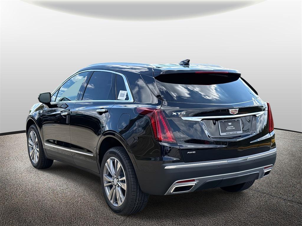new 2025 Cadillac XT5 car, priced at $55,140
