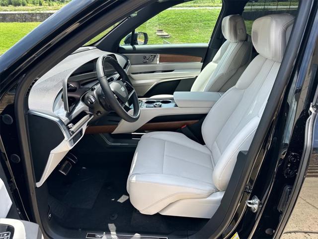 new 2026 Cadillac VISTIQ car, priced at $80,215