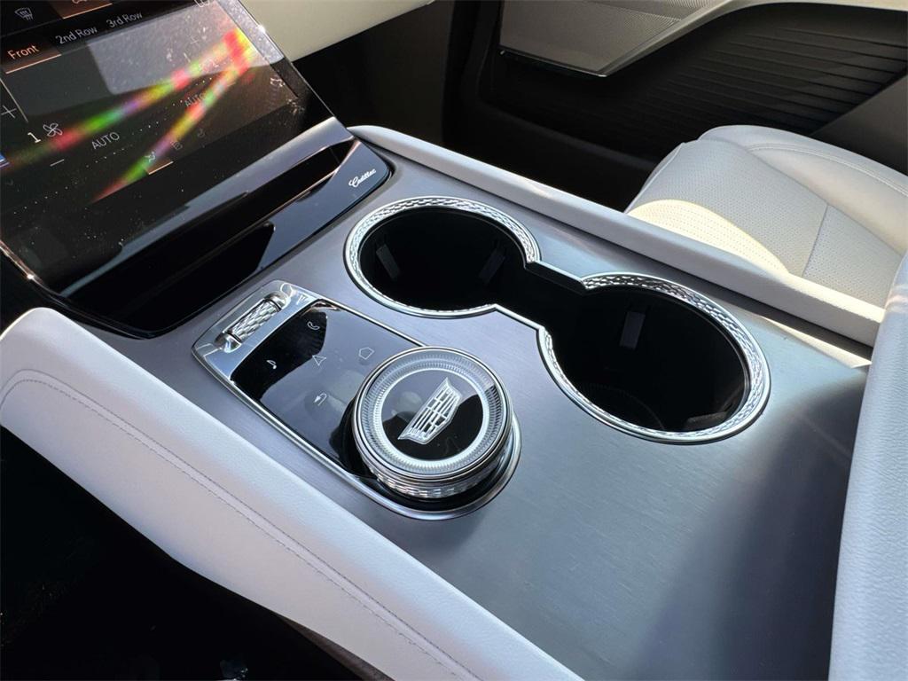 new 2026 Cadillac VISTIQ car, priced at $81,015