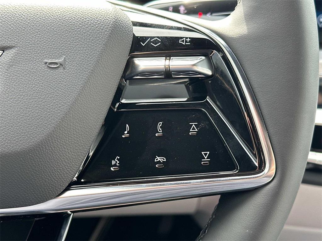 new 2025 Cadillac LYRIQ car, priced at $60,090